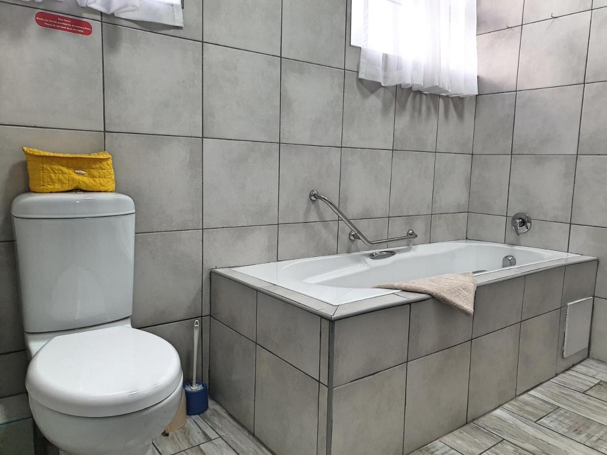 Gooderson Leisure Silver Sands 2 Self Catering And Timeshare Lifestyle Resort Дурбан Экстерьер фото